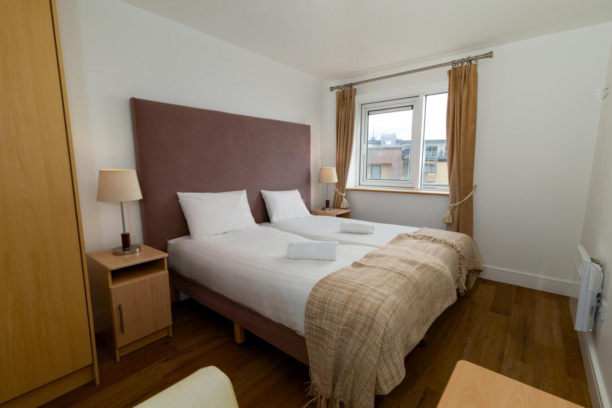 Geata Na Cathrach - Galway Lakeside Apartments Εξωτερικό φωτογραφία